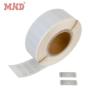 <span class=keywords><strong>Rfid</strong></span> nhãn giấy may mặc thời trang UHF <span class=keywords><strong>RFID</strong></span> quần áo treo Tag cho quản lý may mặc - Product Image 6