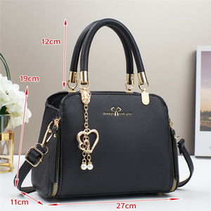 Hot-selling 2026 <strong>Pearl</strong> Solid Color Elegant Fashion Shoulder Crossbody Bags Luxury Women's <strong>Handbags</strong> - Product Image 2