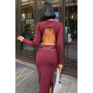 เดรสทรงเข้ารูปแต่งโซ่ด้านหลัง คอทรงโอ เอวธรรมชาติ สวมใส่สบายสำหรับงานกลางคืน สีเอจ - Product Image 5