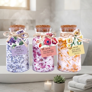 <span class=keywords><strong>Sal</strong></span> <span class=keywords><strong>de</strong></span> Baño Orgánica <span class=keywords><strong>de</strong></span> Lujo con Flores en Envases Personalizados con Etiqueta Privada y MOQ Bajo - Product Image 1