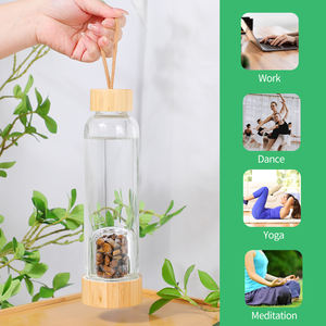 Bouteille d'eau en verre de quartz infusée de cristaux de guérison sans BPA avec logo personnalisé - Product Image 4