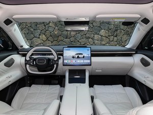 Carga rápida 2025 <span class=keywords><strong>Coches</strong></span> nuevos Precio de fábrica <span class=keywords><strong>Lynk</strong></span> <span class=keywords><strong>Co</strong></span> 10EM-P Coche híbrido enchufable eléctrico FWD ecológico asequible - Product Image 6