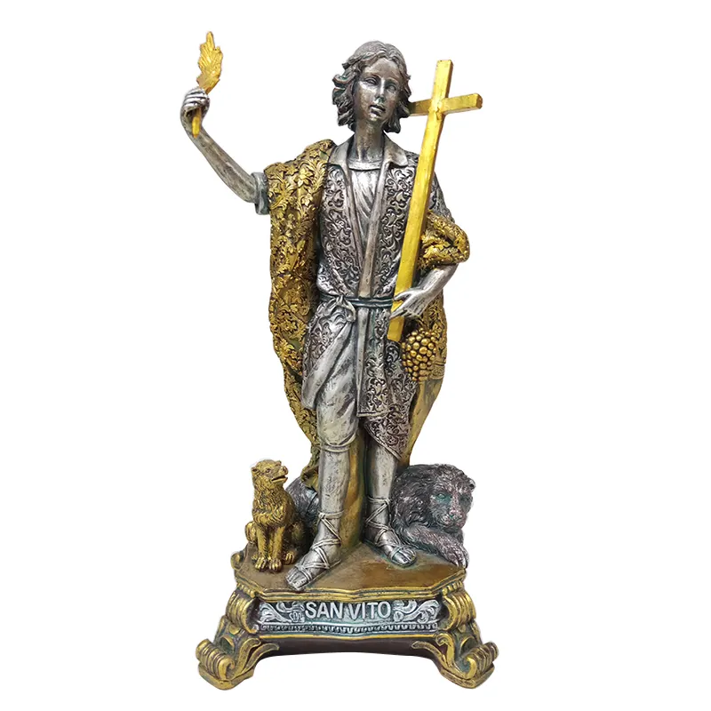 Scultura religiosa in oro decorativo della chiesa SAN VITO Jesus con statua di croce