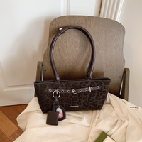 Sac en PU à imprimé léopard simple et élégant pour femmes, touche élégante. Style d'automne précoce. Grande capacité. Durable.