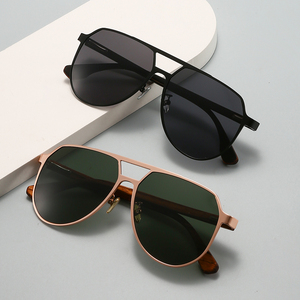 Hotsale TAC Polarized Lenspliot Full Rim Stainless Frame Wooded Temple Square Unisex Fashion Sunglasses - Product Image 3