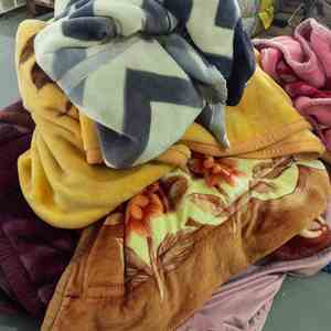 ผ้าห่มขนสัตว์มือ<span class=keywords><strong>สอง</strong></span>คุณภาพ<span class=keywords><strong>ดี</strong></span>มาตรฐานสูง BS01 สำหรับฤดูหนาว ขนาดคิงควีน คละไซส์ คละสี - Product Image 5