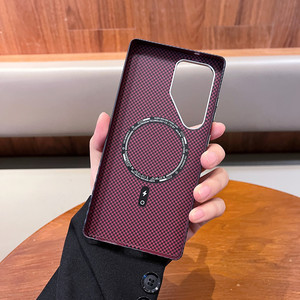 Di lusso creativo in fibra di carbonio Texture di aspirazione magnetica custodia per telefono di ricarica senza fili per <span class=keywords><strong>Samsung</strong></span> <span class=keywords><strong>S23</strong></span> S24 S25 Ultra Anti-fall <span class=keywords><strong>Cover</strong></span> - Product Image 4