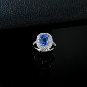 Bague pour femme en argent S925 plaqué rhodium avec saphir classique - Product Image 2