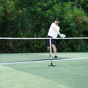 Ensemble de filet de pickleball portable avec logo personnalisé, installation rapide, léger et durable, idéal pour les jeux de famille en extérieur et l'entraînement. - Product Image 6