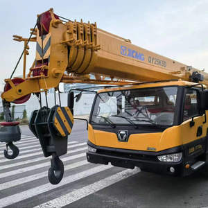 Grue mobile d'occasion XCM 25, 25 tonnes, hydraulique, hauteur de levage 48,3 m, avec pompe et roulement d'origine - Product Image 2