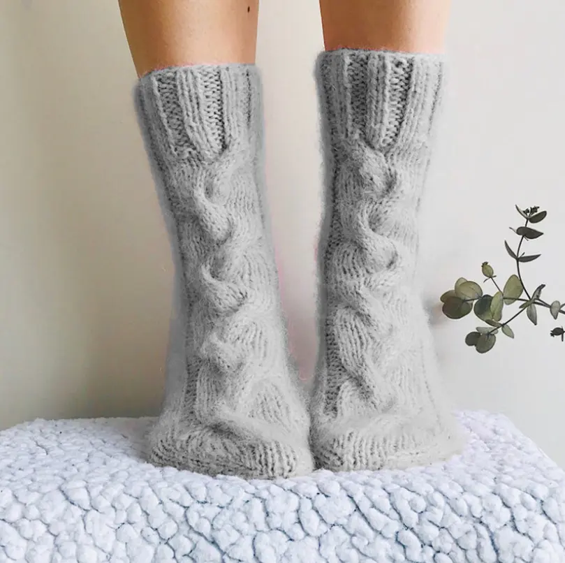 Calcetines de lana con pinzas antideslizantes para mujer, Zapatillas de casa tejidas para invierno