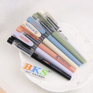 Bolígrafo de Plástico Barato de Alta Calidad, 0.5 mm, Multicolor, con Logotipo Personalizado para Regalo Empresarial - Product Image 5