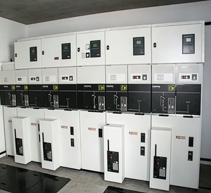 Appareillage de commutation à isolation d'air Schneider SM6 MV 24kV 36KV : Haute sécurité et installation facile pour les projets de distribution d'énergie - Product Image 1