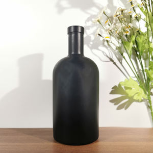 Botella de Vidrio Negra Mate al por Mayor de 500 ml para Ginebra, Licores, Vodka, Aceite de Oliva, con Tapón de Corcho - Product Image 2