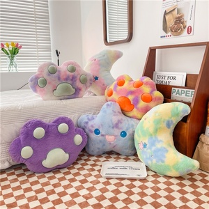Juguetes de Peluche Personalizados con Logotipo, Almohadas Creativas con Forma de Pata de Oso, Cojines de Estrella y Luna para Sofá, Cama y Dormitorio - Product Image 2