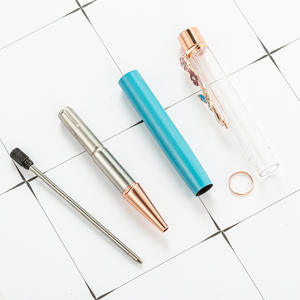 Stylos à bille liquides métalliques colorés DIY, largeur d'écriture 1,0 mm, tube vide pour recharge Parker, design flottant, logo personnalisable - Product Image 4