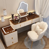 Coiffeuse Intelligente avec Miroir Rétractable et Armoire – Design Minimaliste Moderne pour Appartement Compact et Chambre à Coucher