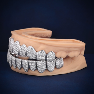 Grillz modernes en argent sterling 925 avec diamants Moissanite pour hommes et femmes, bijoux de luxe tendance avec finition brillante de qualité supérieure - Product Image 2