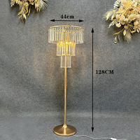 Support de fleurs doré pour table, support de chemin de table de mariage, décoration de mariage en acrylique et cristal, centres de table, décoration pour la maison et les fêtes