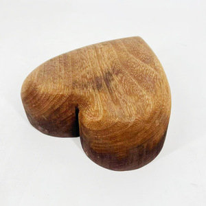 Bol à prières en bois artisanal en forme de cœur - Matériaux écologiques, style minimaliste moderne, bols en bois pour la fabrication de bougies - Product Image 4