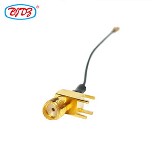 SMA ตัวเมีย แบบมุมฉา<span class=keywords><strong>ก</strong></span> 90 องศา °   สายโคแอกเชียล RF แบบประ<span class=keywords><strong>ก</strong></span>อบ PCB ต่อกับ UFL ขนาด 1.13 มม. ยาว 10 ซม. - Product Image 2