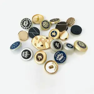 High quality gold/silver new fashion design antique metal coat buttons