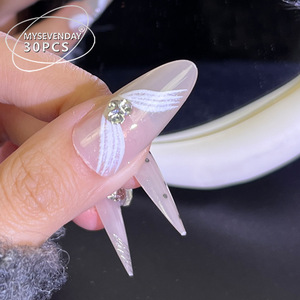 ริบบิ้นรูปแมวประกายวิบวับคุณภาพสูงสำหรับปีใหม่ xiaohongshu ปลายเล็บสวมใส่ได้ขายดี - Product Image 3