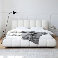 Lit Double Minimaliste de Luxe en Tissu Crème Style TOBO avec Cadre en Bois et Fonction Rafraîchissante pour Chambre Parentale Française