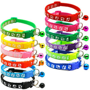 Collar para mascotas con cascabel, diseño de huella de dibujos animados, colorido, accesorios para perros, cachorros y gatos, collar ajustable con cascabel de seguridad para mascotas - Product Image 3