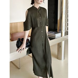 <span class=keywords><strong>Robe</strong></span> longue plissée et froissée en polyester, design de niche, élégante, style décontracté français, haut de gamme Miyake, collection été 2026, qualité supérieure - Product Image 3
