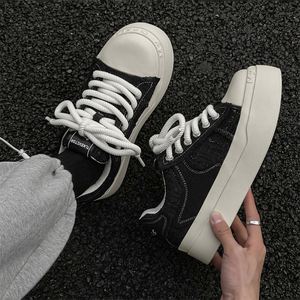 Chaussures de skate décontractées confortables à plateforme compensée et bout épais pour hommes, collection Printemps 2025, style niche noir et blanc, polyvalentes - Product Image 2