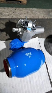Vanne à boisseau sphérique en fonte entièrement soudée, entraînement électrique à vis sans fin, raccordement à brides, taille <span class=keywords><strong>de</strong></span> port 4 pouces, <span class=keywords><strong>d</strong></span>ébit <span class=keywords><strong>d</strong></span>'<span class=keywords><strong>eau</strong></span> 200 m³/h - Product Image 4