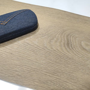 Suelo de Vinilo de Lujo Fácil de Instalar, 4mm-8mm, SPC, Sistema de Clic, PVC, Impermeable, Ecológico, Antideslizante, para Escaleras, Gimnasios e Interiores - Product Image 5