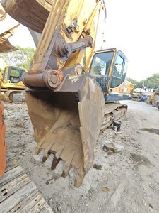 Performances Stables, Excavatrice d'Occasion Hyundai 330LC-9S de 33 Tonnes avec Moteur, Boîte de Vitesses, Pompe et PLC - Capacité de la Benne de 1,44 m³ - Product Image 5