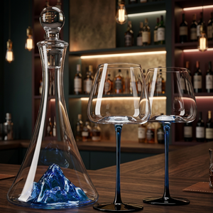 Decantador de Vino y Juego de Copas de Vidrio Soplado a Mano de Lujo, Diseño Transparente y Duradero para Uso en Casa, Camping o Bar - Product Image 5
