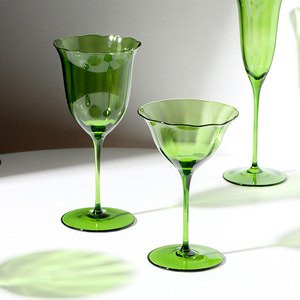 Verre à cocktail à tige verte 201-300ml sans plomb pour soirée cocktail - Product Image 4