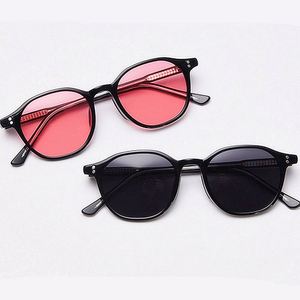 Gafas de Sol Redondas con Marco Pequeño y Remaches, Polarizadas, TR90, UV400, Retro, para Hombre y Mujer, Moda 2022 - Product Image 2