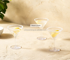 Verres à cocktail martini rouges en cristal à long pied, style moderne, pour usage extérieur, bar et maison, vente en gros - Product Image 3