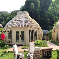 Grande maison en arbre artificiel de sérénité en forme de cage à oiseaux monocouche de luxe préfabriquée personnalisée pour hôtels Maisons préfabriquées