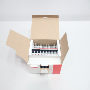 PLC Nuevo y Original de la Marca PLC, Modelo SU 203M-K3 - Product Image 1