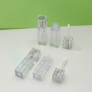 Tendance Creative Fantaisie Clair Carré Vide 4ml <span class=keywords><strong>Transparent</strong></span> Vide En <span class=keywords><strong>Plastique</strong></span> Brillant À Lèvres Baguette Tubes Avec Brosse Avec Bouchon - Product Image 5