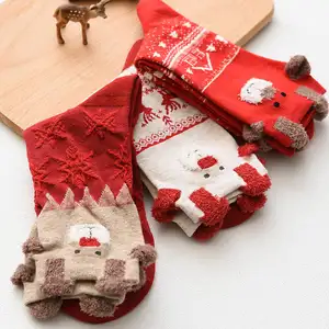 高品质奢华环保红色填充个性化圣诞袜首字母缩写