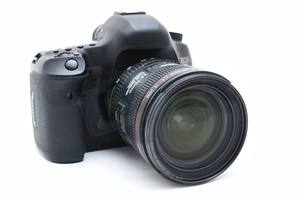 Cámara DSLR HFT Profesional <span class=keywords><strong>EOS</strong></span> <span class=keywords><strong>5D</strong></span> <span class=keywords><strong>Mark</strong></span> <span class=keywords><strong>III</strong></span> con Lente EF 24-70L, Kit de Fotograma Completo, Video 1080P, Batería de Litio Recargable, 1 Año de Garantía - Product Image 6