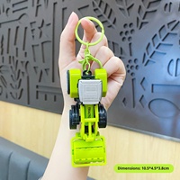 Vente en gros de véhicule de ferme jouet en PVC écologique mousqueton porte-clés pendentif sac à dos pour les élèves du primaire porte-clés de voiture
