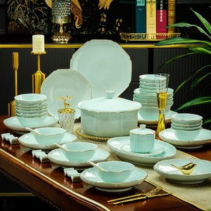 Service de bols et assiettes en porcelaine blanche de Jingdezhen, peints à la main avec des bords dorés, en céramique, pour l'inauguration de la maison, en porcelaine fine. - Product Image 2