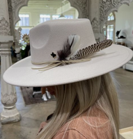 Épingle de chapeau personnalisée avec garniture en plumes de guêpe pour artisanat DIY, chapeau de cowboy, chapeau Fedora, accessoire de coiffure pour homme