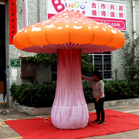Champignons gonflables géants personnalisés Alice au pays des merveilles avec LED pour la décoration d'événements et de fêtes en extérieur