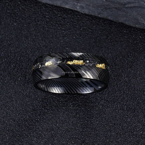 POYA rahat 8mm siyah paslanmaz çelik halka asitli şam çelik göktaşı tıraş ve altın yaprak kakma nişan söz yüzüğü - Product Image 3