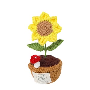 Decoración de Mesa de Lujo Tejida a Mano con Diseño de Hongo Budista y Girasol, Regalo para el Día de la Madre y el Día del Maestro UIONEN 1463 - Product Image 1
