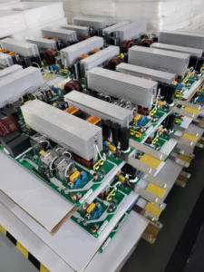 110V/220V phase divisée <span class=keywords><strong>MPPT</strong></span> inverseur batterie solaire onduleur <span class=keywords><strong>hybride</strong></span> onduleur 6000w dc à ac <span class=keywords><strong>convertisseur</strong></span> <span class=keywords><strong>5Kva</strong></span> onduleur <span class=keywords><strong>hybride</strong></span> - Product Image 5